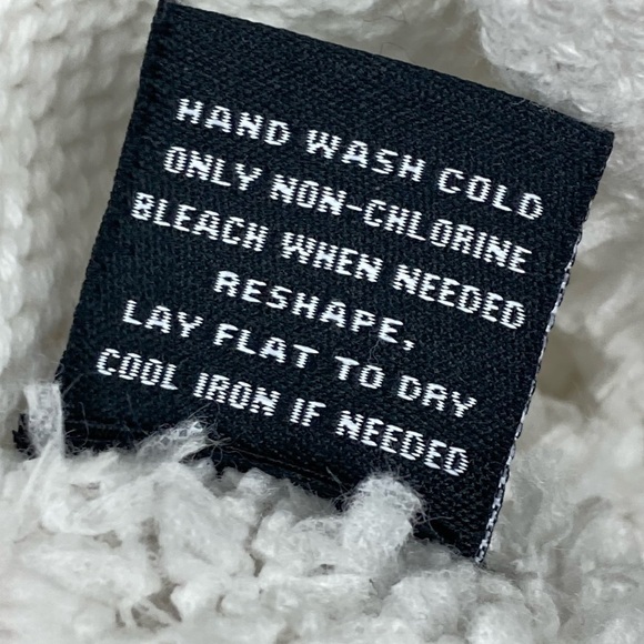 525 AMERICA Fuzzy White Striped Duster Sweater - Picture 9 of 11